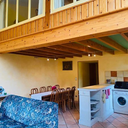 Gite Elevage De La Terrasserie Escoutoux Eksteriør bilde