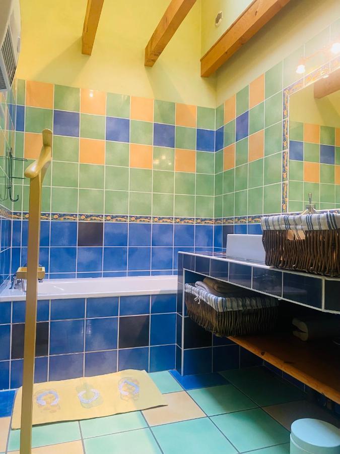 Gite Elevage De La Terrasserie Escoutoux Eksteriør bilde
